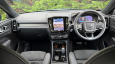 Volvo Xc40 2.0 B4P Plus Dark 5dr AWD Auto Petrol Estate